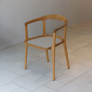 宮崎椅子製作所：DC10